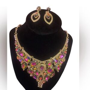 Gorgeous Gold and Purple Statement Necklace + earrings